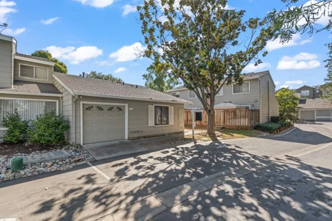 MLS: ML82060959