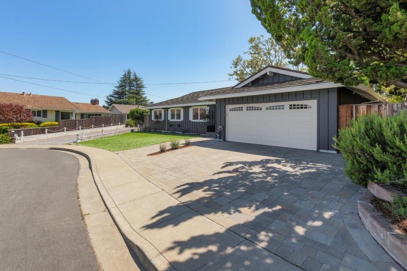 48 Williams Lane
