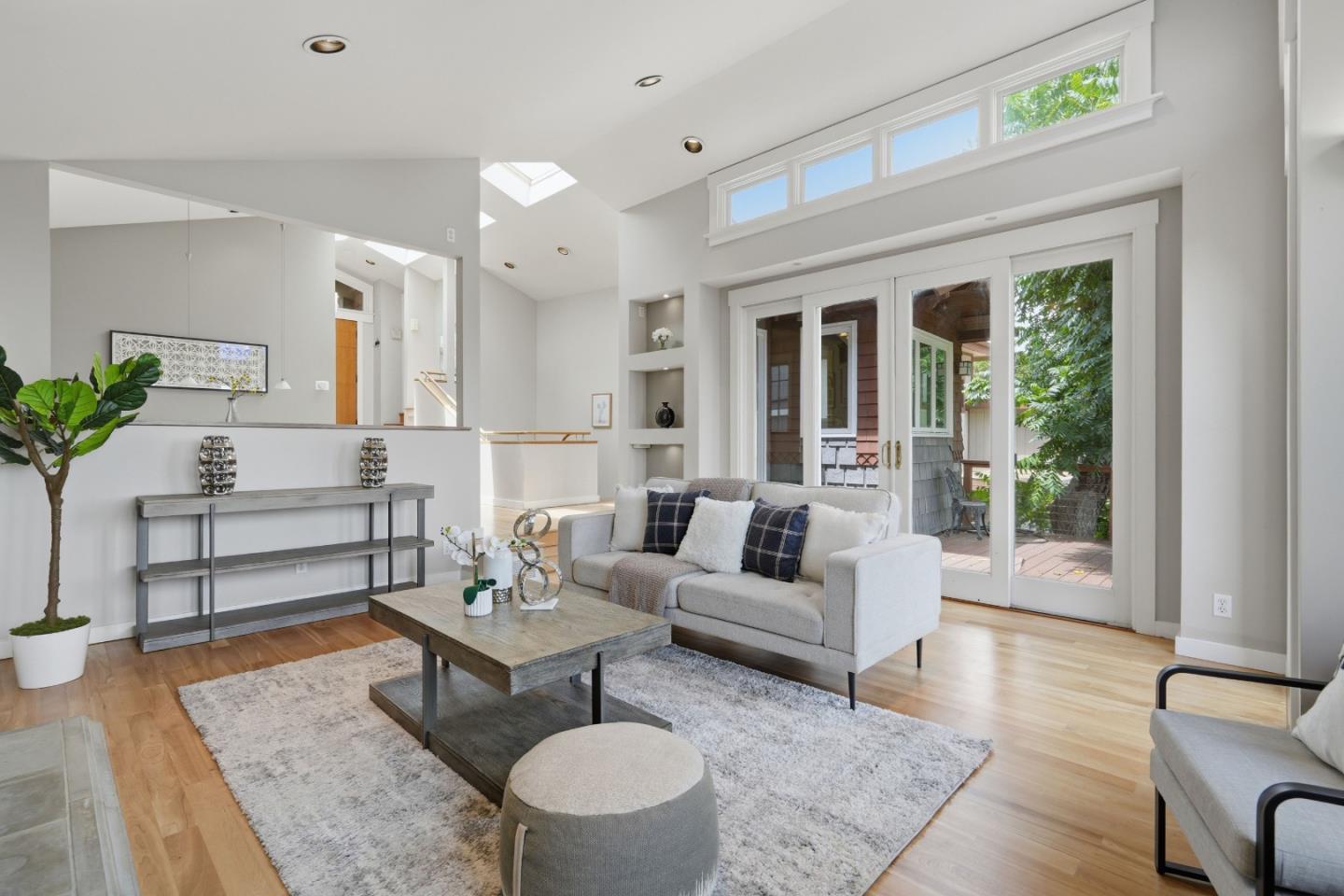 285 Humboldt Road
