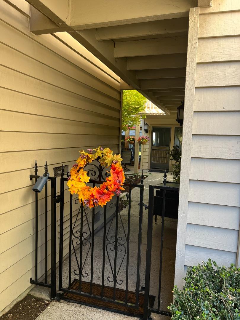 7033 Via Valverde, San Jose CA 95135