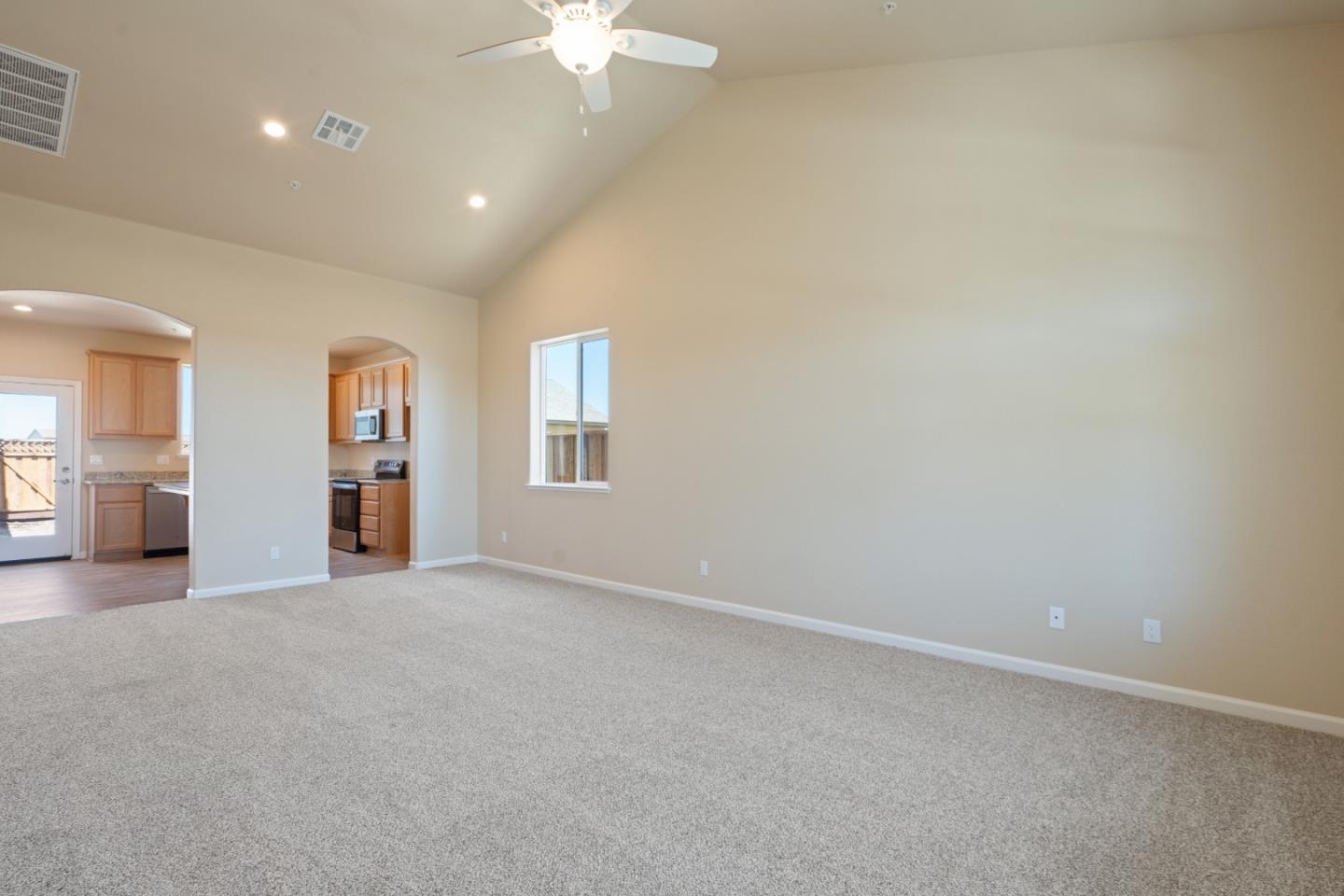 133 Carmona