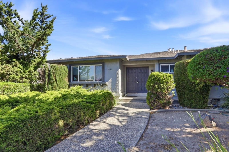 646 Bolton Court