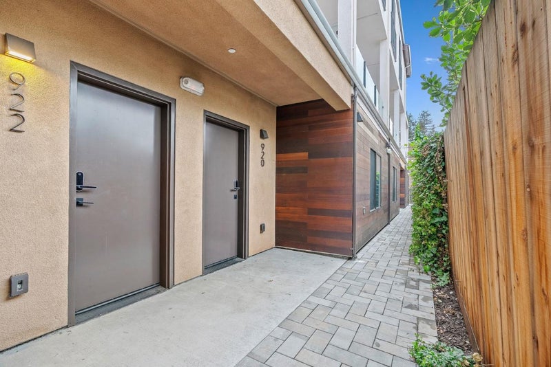 922 Woodside Road
