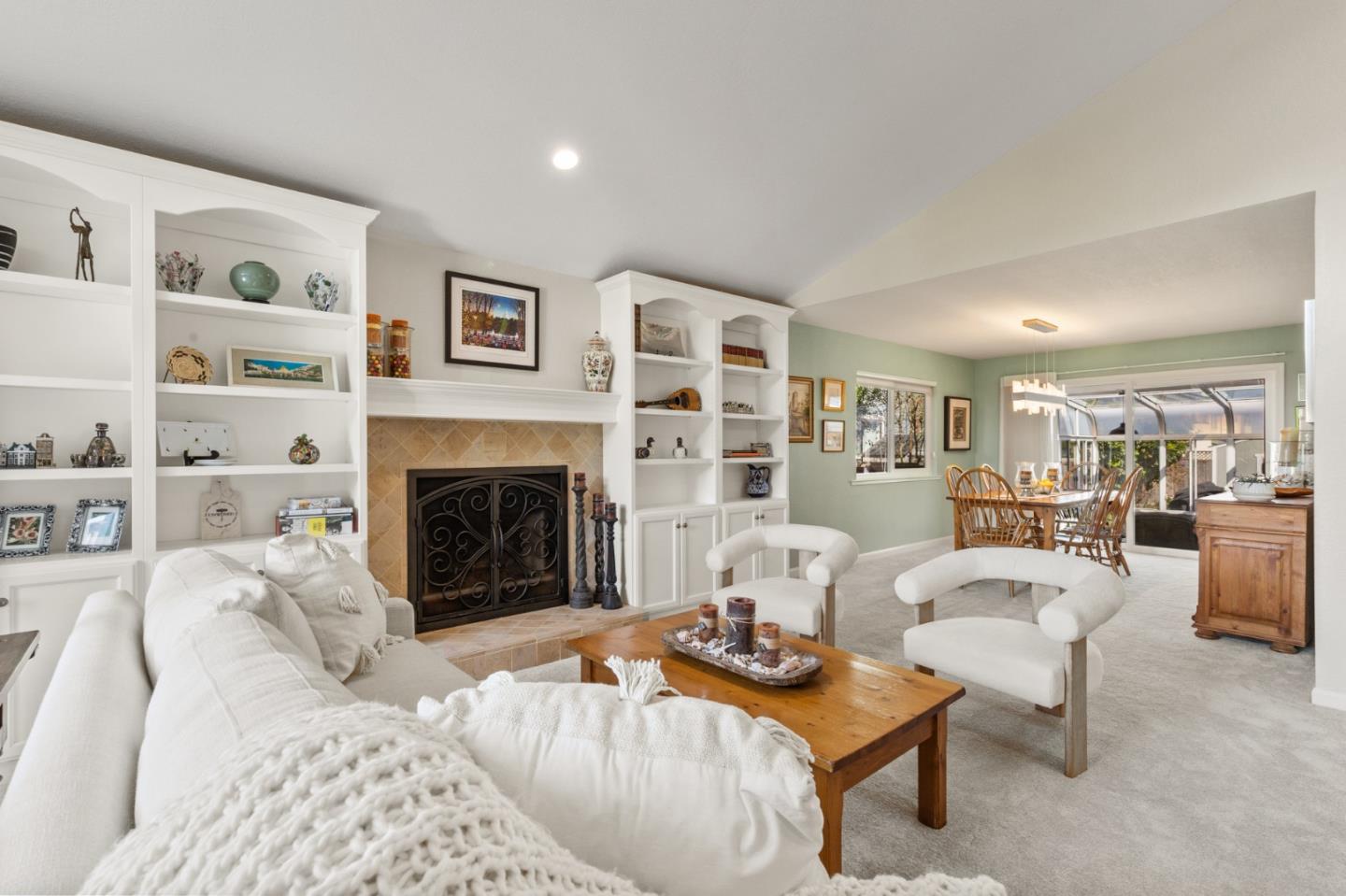 319 Miramontes Avenue