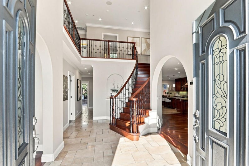 5771 Ladner Drive