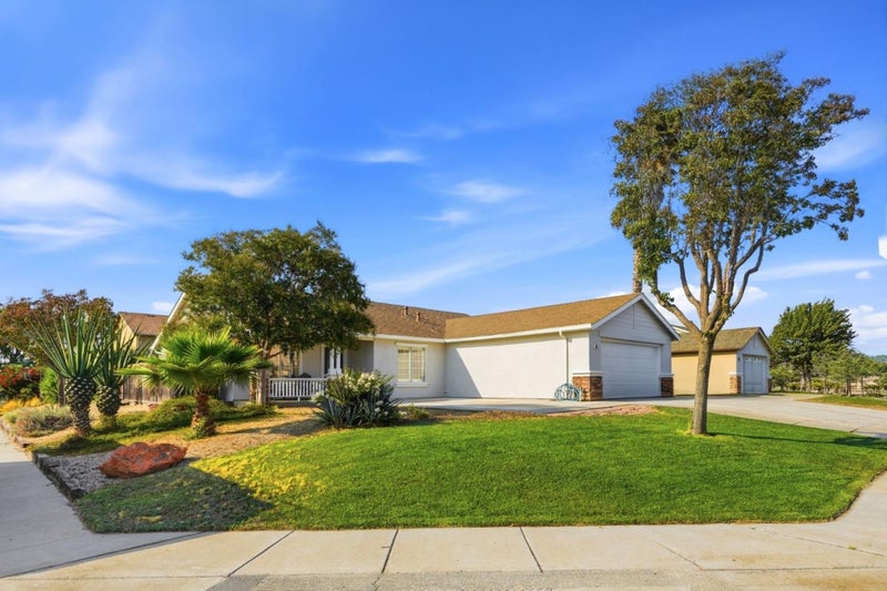 801 Gonzalez Circle