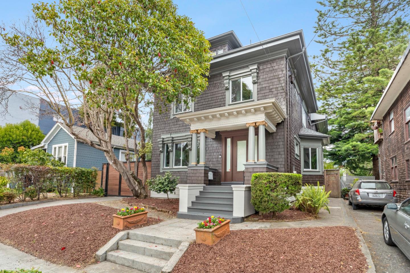 2226 Blake Street
