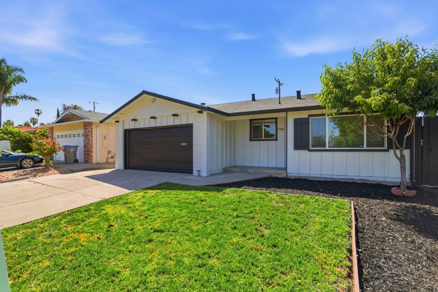 2948 Moss Point Drive