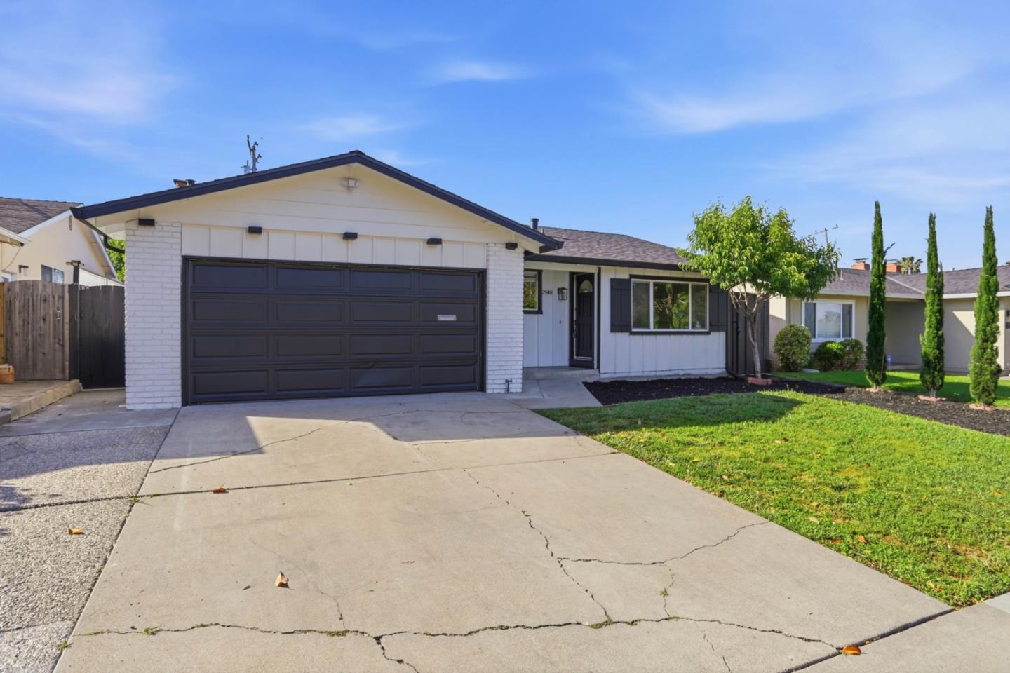 2948 Moss Point Drive