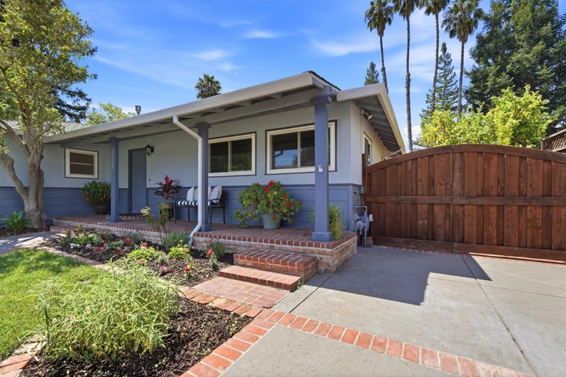 16359 Shady View Lane
