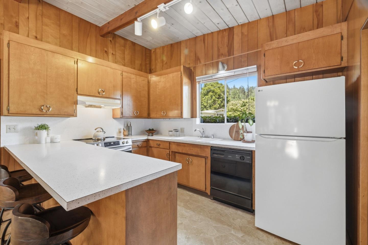 233 Clearview Place