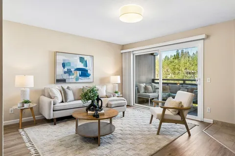 4024 Farm Hill Blvd Unit 8, Redwood City, CA 94061 - #: ML82038301