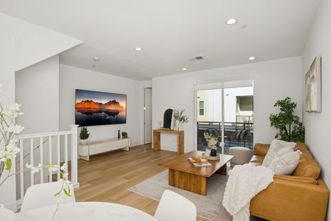 3690 Access Common Fremont CA 94538