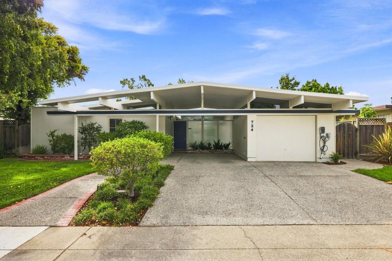724 Ames Avenue