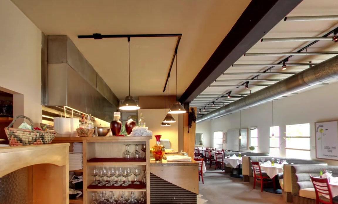 1075/1077 El Camino Real