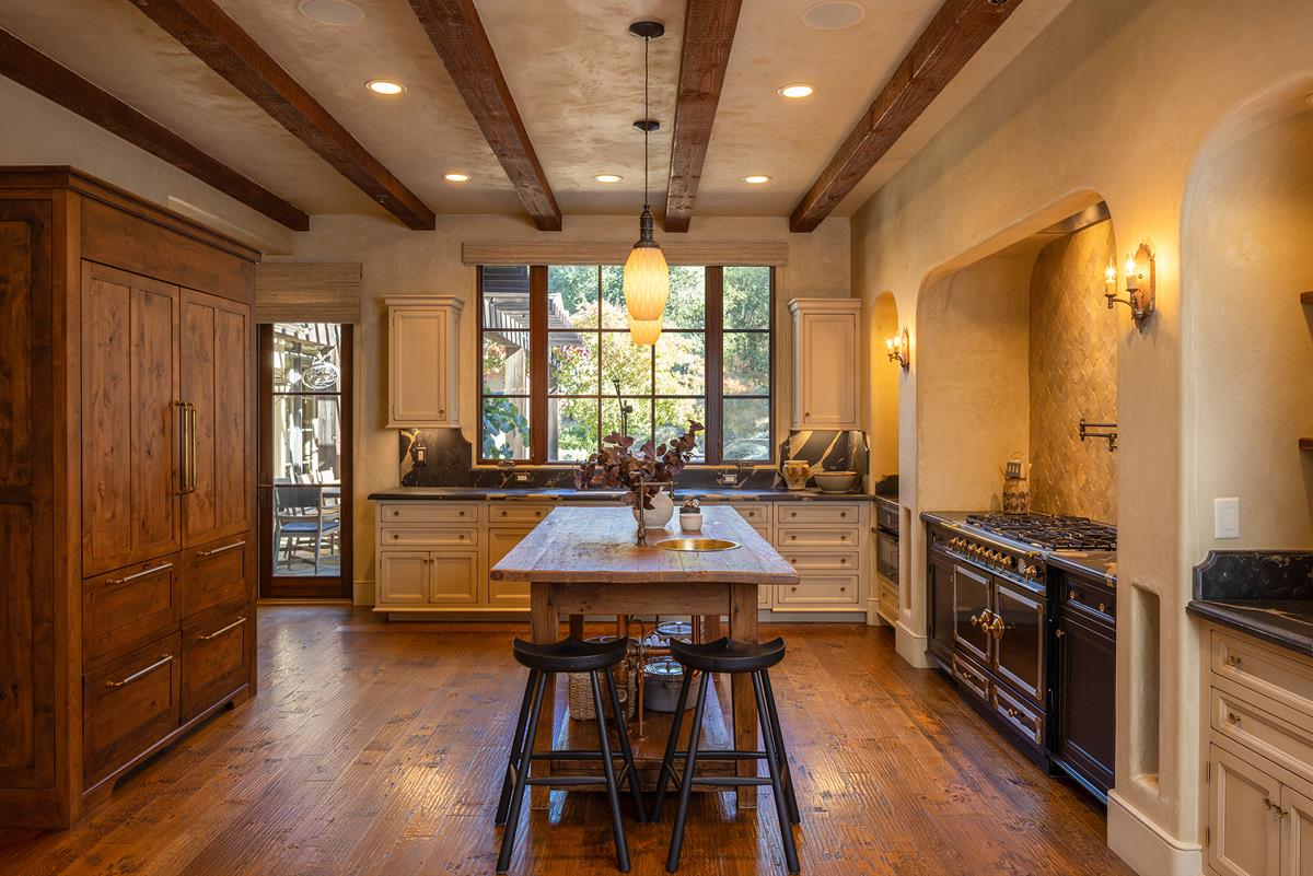 6 San Clemente Trail