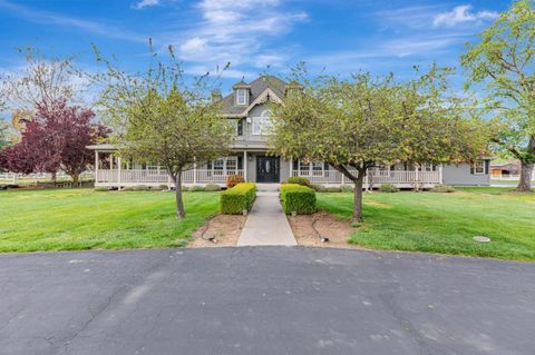 560 Tevis Trail Hollister CA 95023