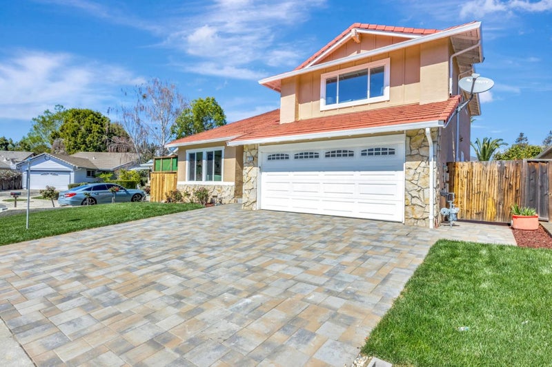 1513 Shinn Court