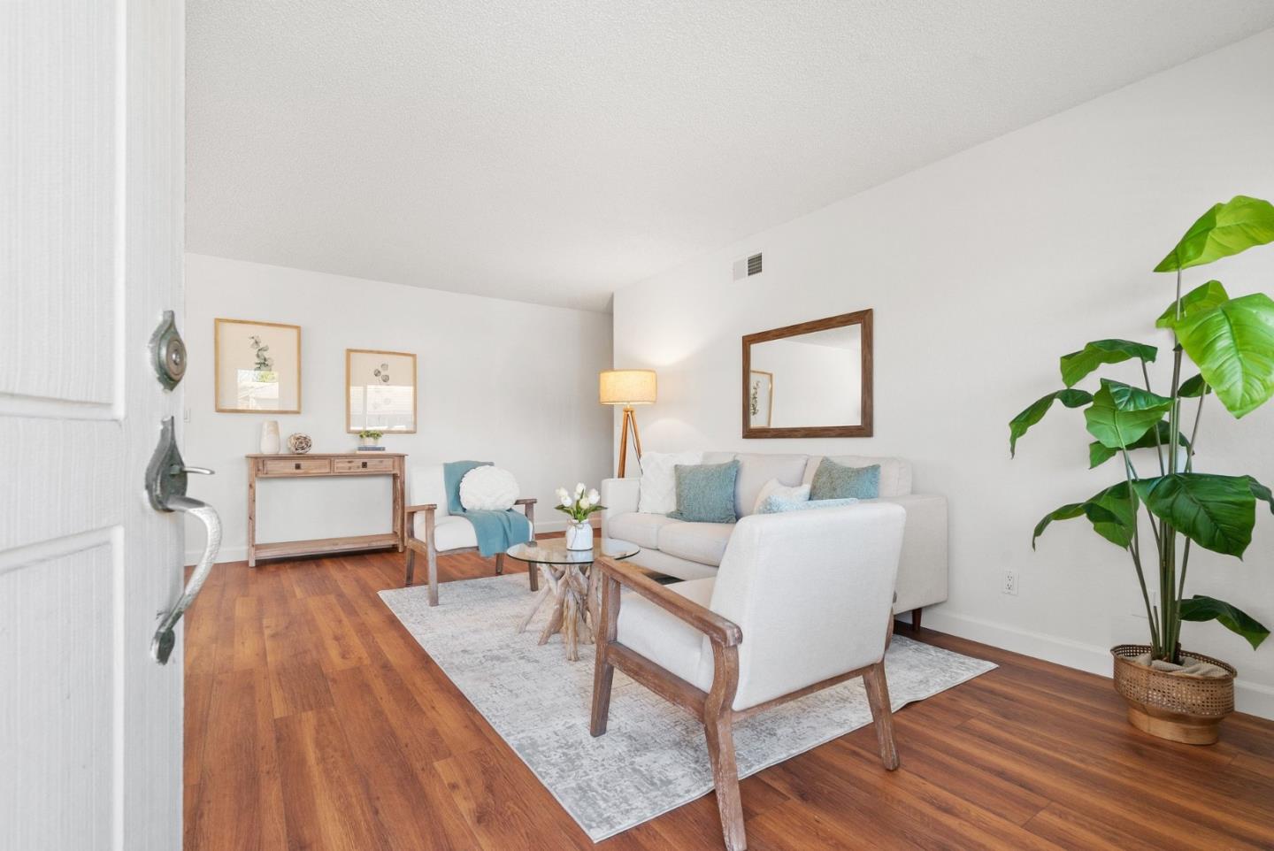 4465 Diamond Street 4