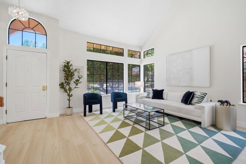 571 Bernal Common
