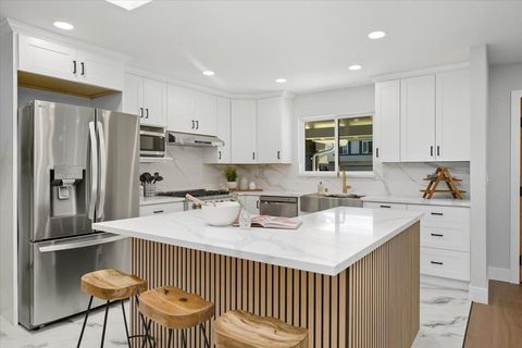 Tiny photo for 6015 Fernglen Drive, SAN JOSE, CA 95123 (MLS # ML82026140)