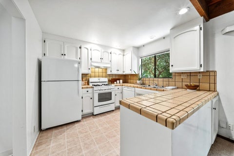 Tiny photo for 146 Aptos School Road, APTOS, CA 95003 (MLS # ML82038100)