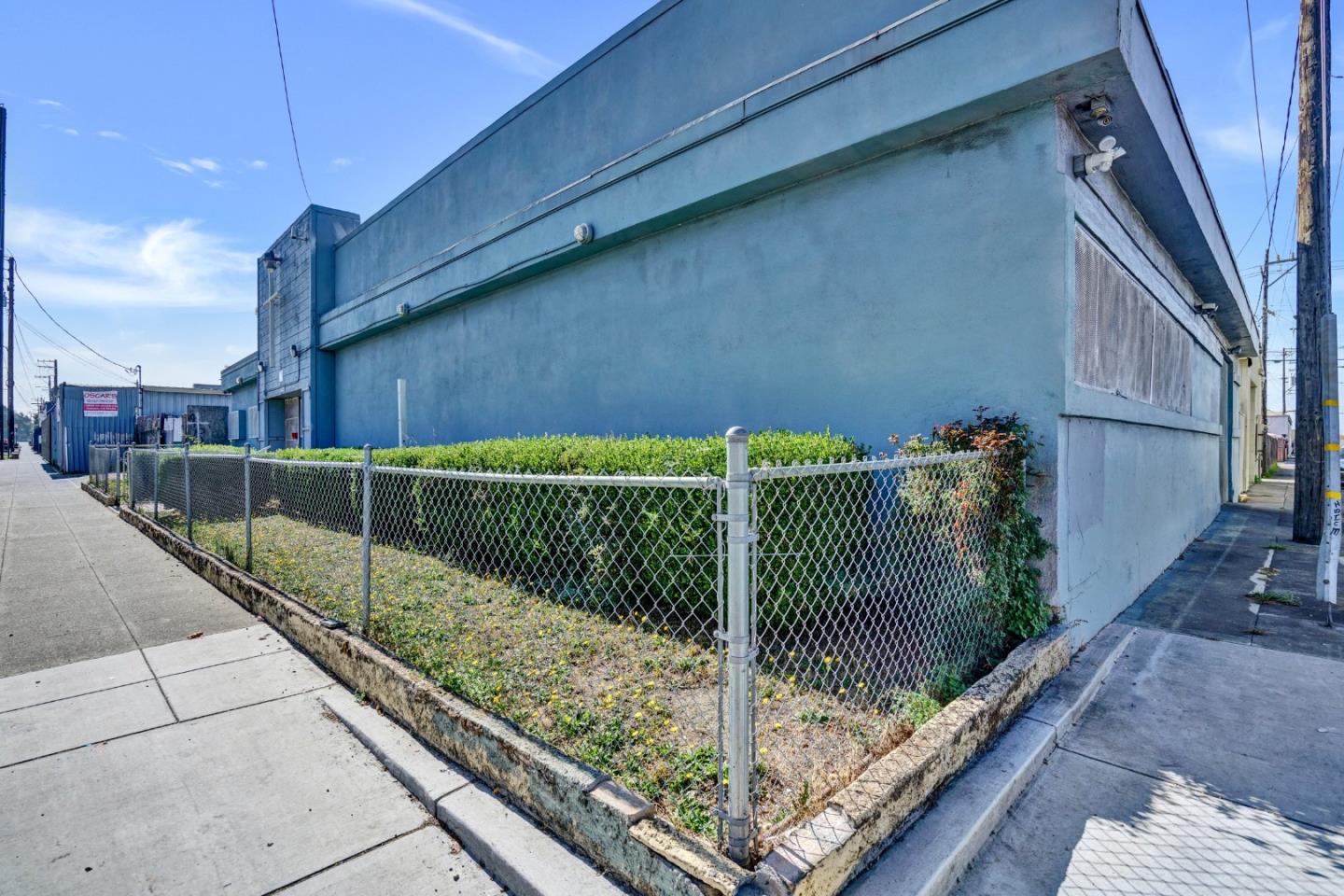 10007 San Leandro Street
