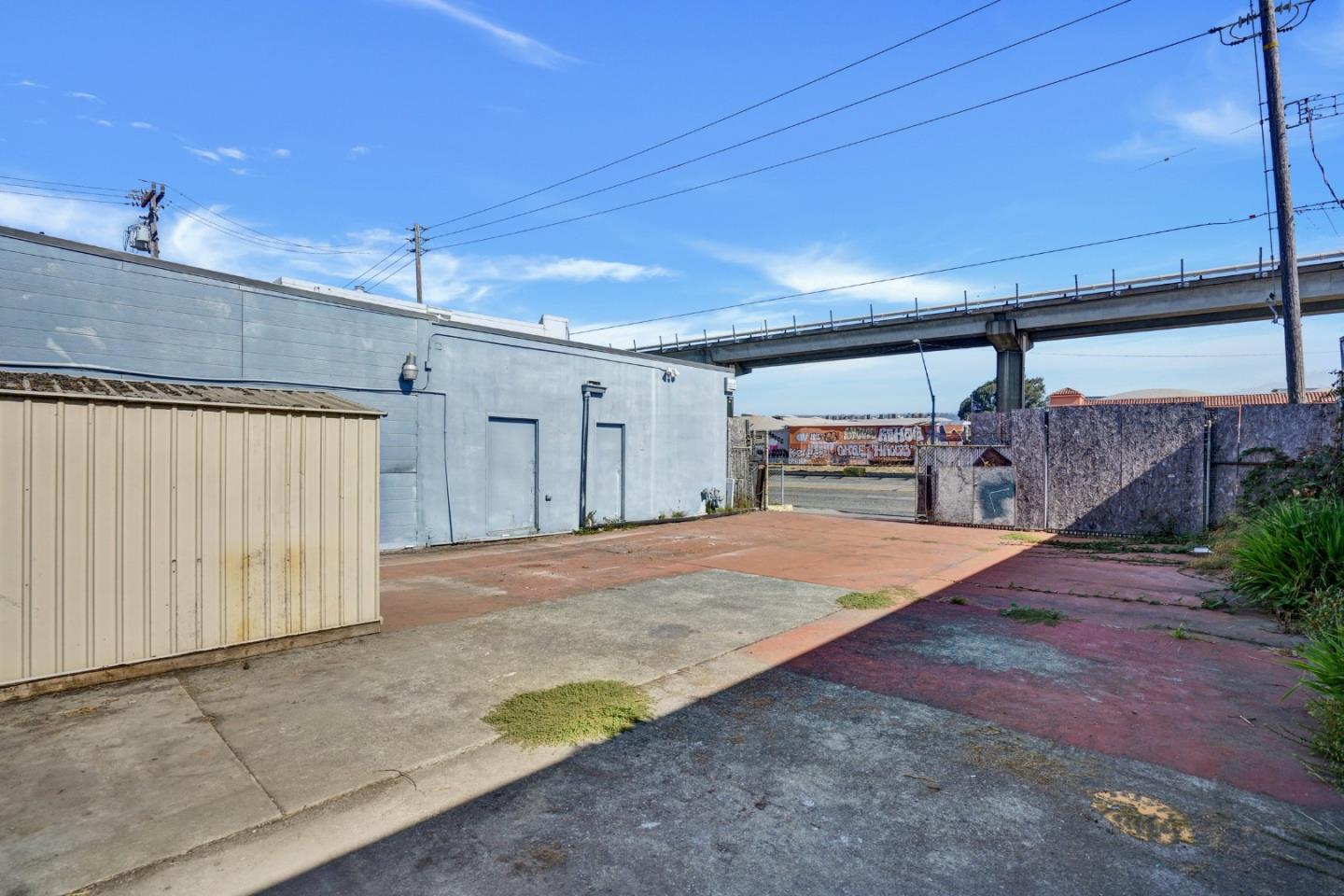 10007 San Leandro Street