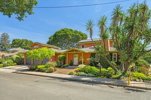 Photo of 100 Mentel Avenue, SANTA CRUZ, CA 95062 (MLS # ML82044708)