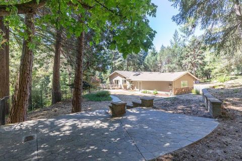 Tiny photo for 505 Thin Edge Road, SANTA CRUZ, CA 95065 (MLS # ML82053774)