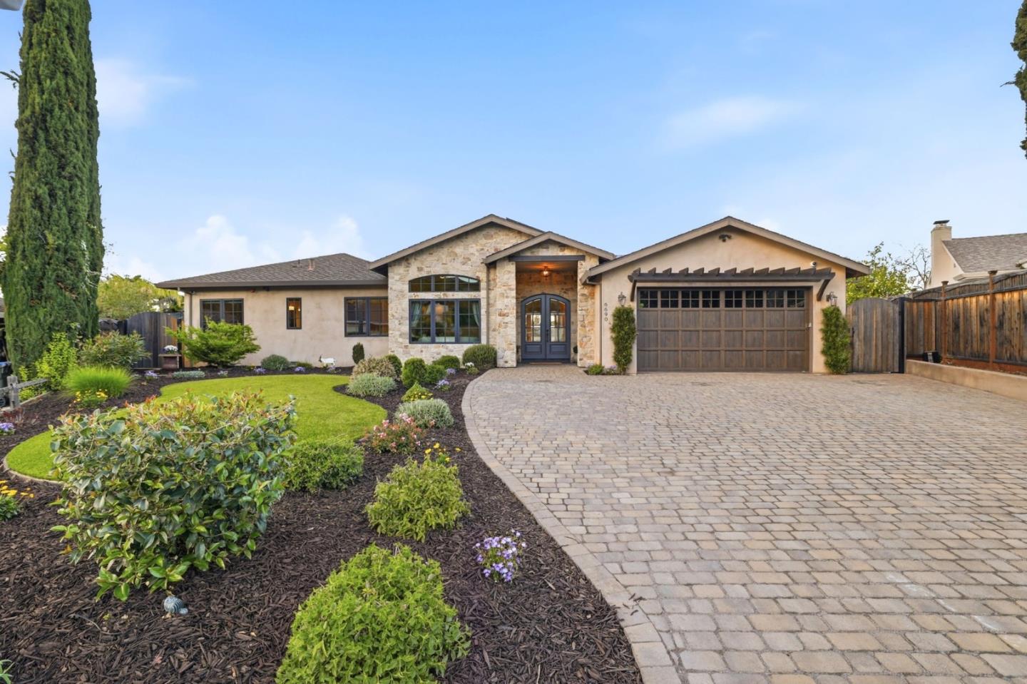 6690 Indian Springs Court