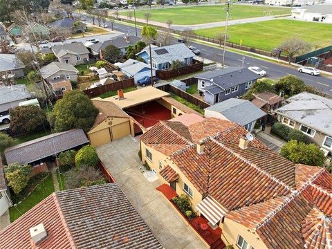 Tiny photo for 7681 Hanna Street, GILROY, CA 95020 (MLS # ML82033914)