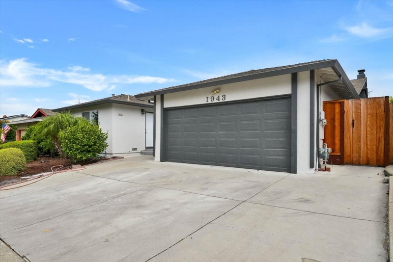 1943 Everglades Drive