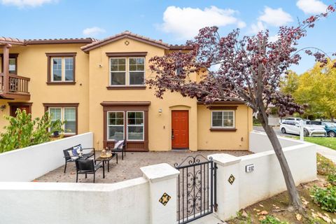 Tiny photo for 4182 Lautrec Drive, SAN JOSE, CA 95135 (MLS # ML82029572)
