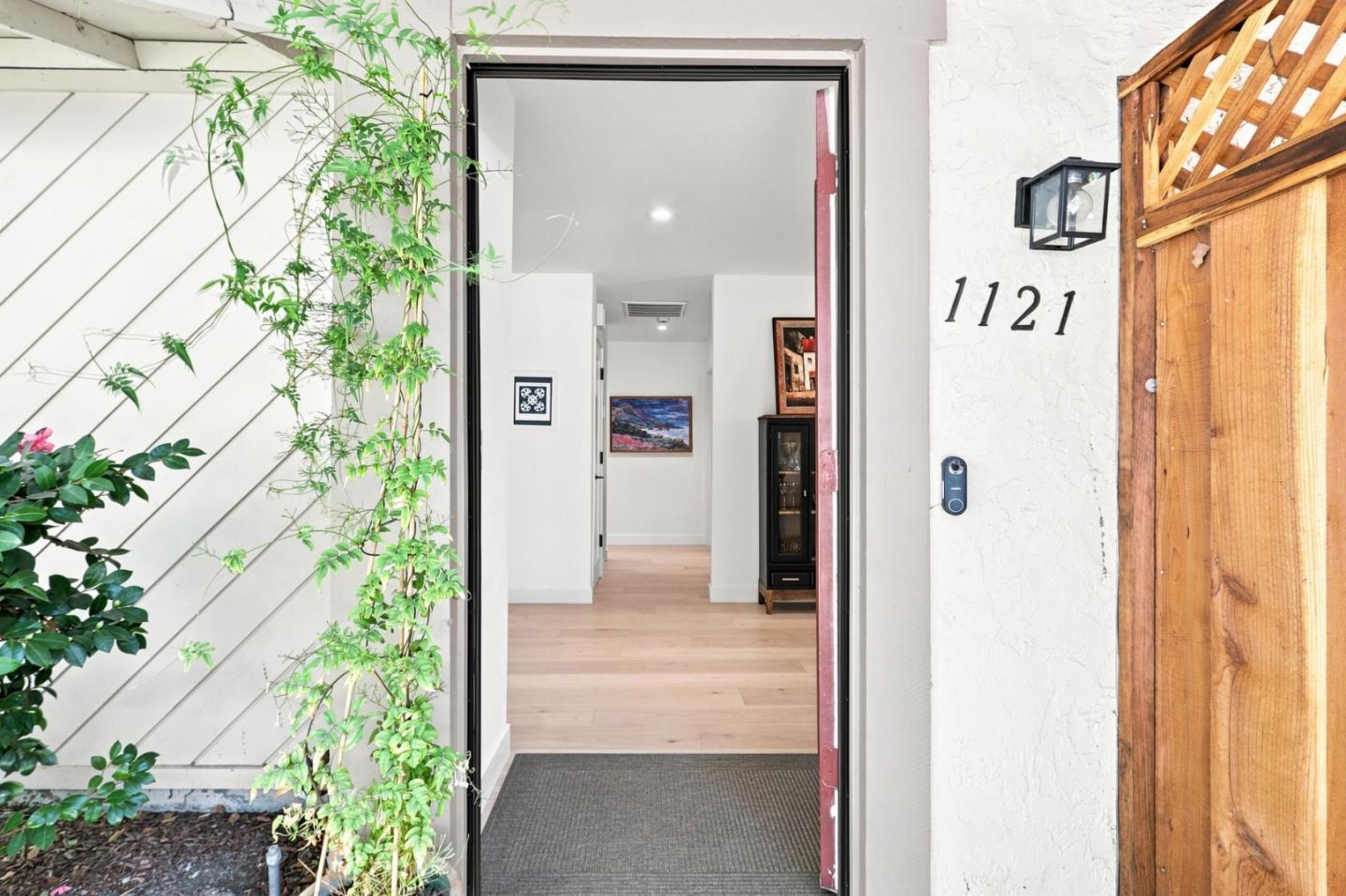 1121 Cooper River Drive