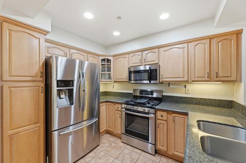 Tiny photo for 6995 Rodling Drive #F, SAN JOSE, CA 95138 (MLS # ML82041135)