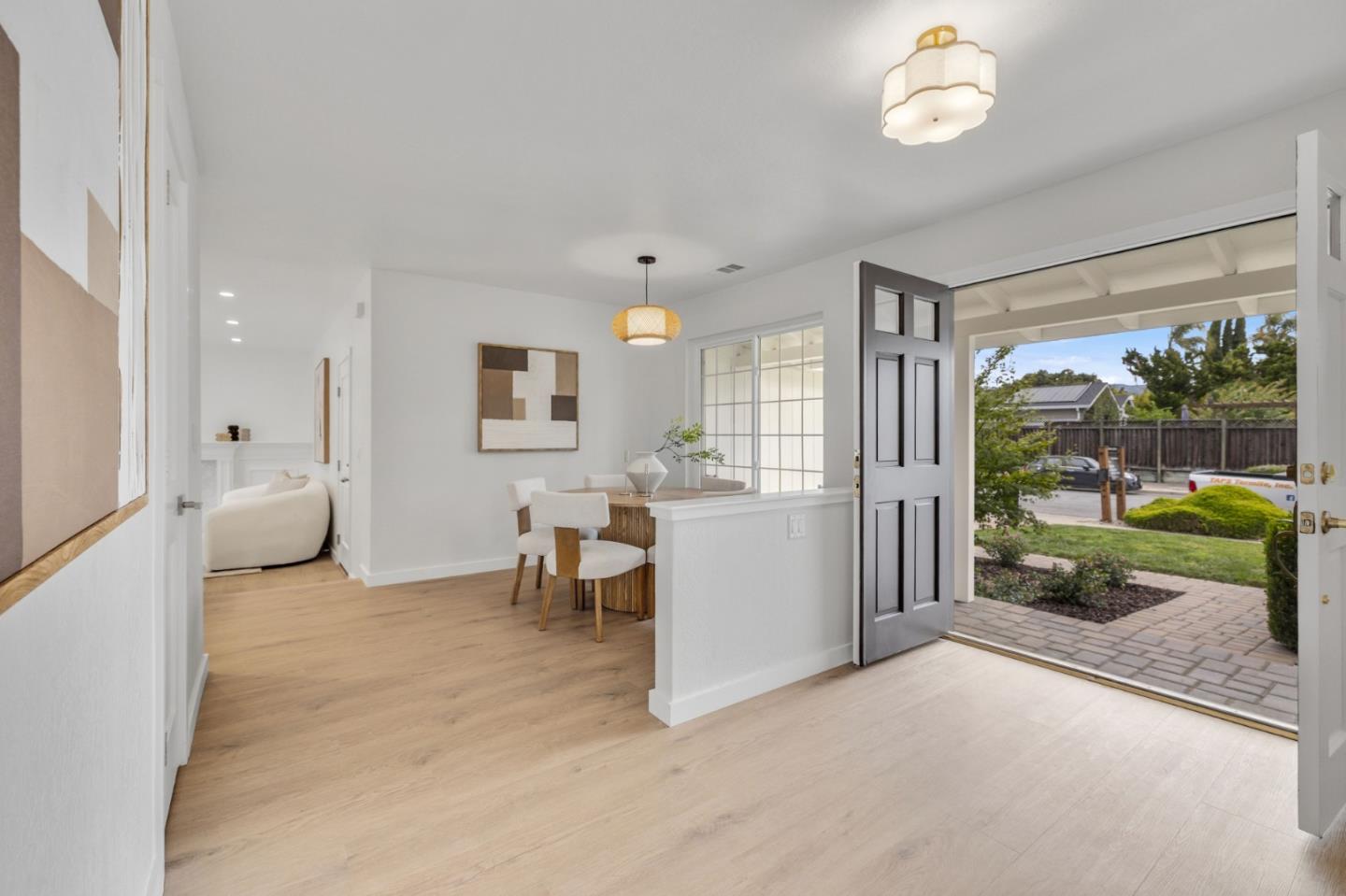 3880 Villa Glen Way