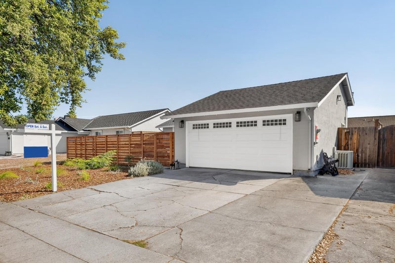 6042 Montalvo Drive
