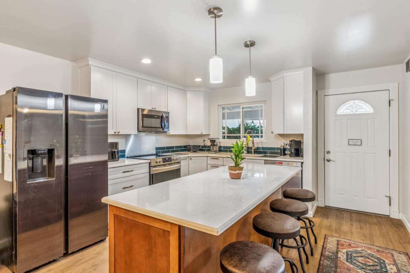 3130 Raleigh Court