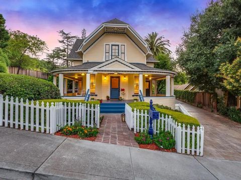Featured picture for the property ML81989243