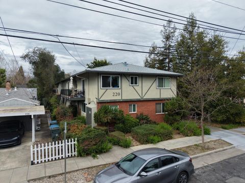 Photo of 220 College Avenue, PALO ALTO, CA 94306 (MLS # ML82039963)