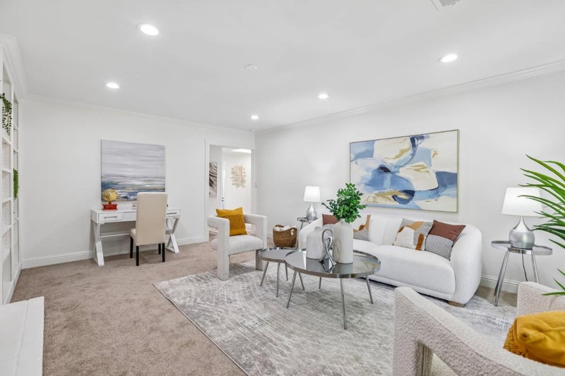 208 Colibri Court