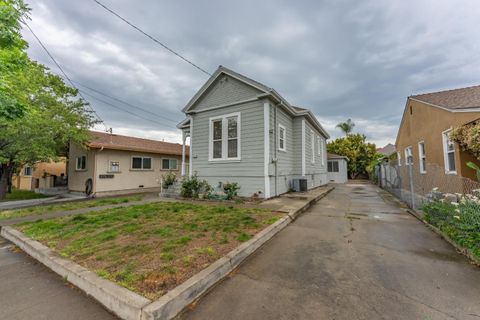 Photo of 1030 Locust Street, SAN JOSE, CA 95110 (MLS # ML82041271)