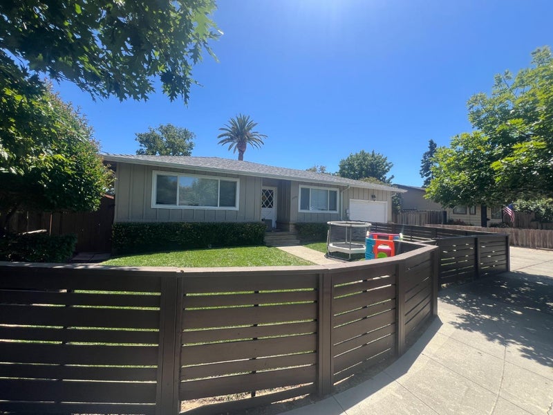 1036 Dodge Drive