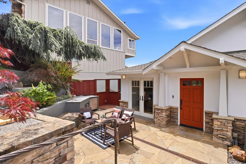 2945 Monte Cresta Drive
