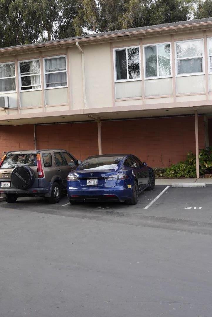 27505 Tampa Avenue 39