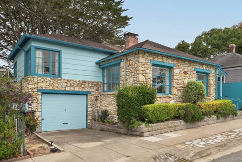 Photo of 315 Cypress Avenue, PACIFIC GROVE, CA 93950 (MLS # ML82054931)