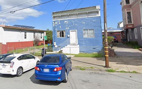 Photo of 1574 Jerrold Avenue, SAN FRANCISCO, CA 94124 (MLS # ML82030518)