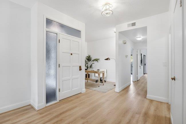 1286 Woodside Road