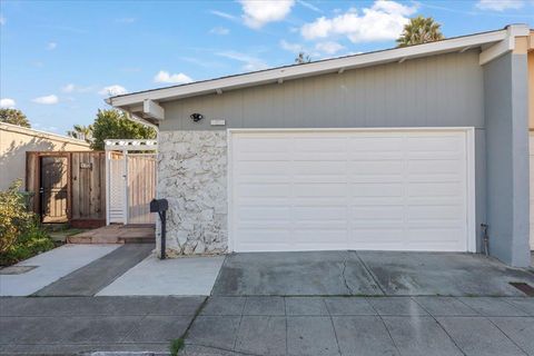 Photo of 179 Evening Star Court, Milpitas, CA 95035 (MLS # ML82030701)
